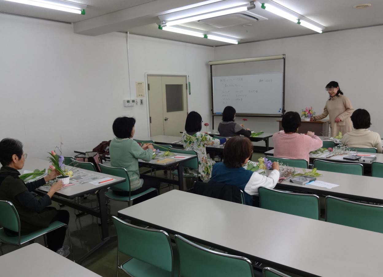 【新座市営墓園】フラワーアレンジメント教室の開催