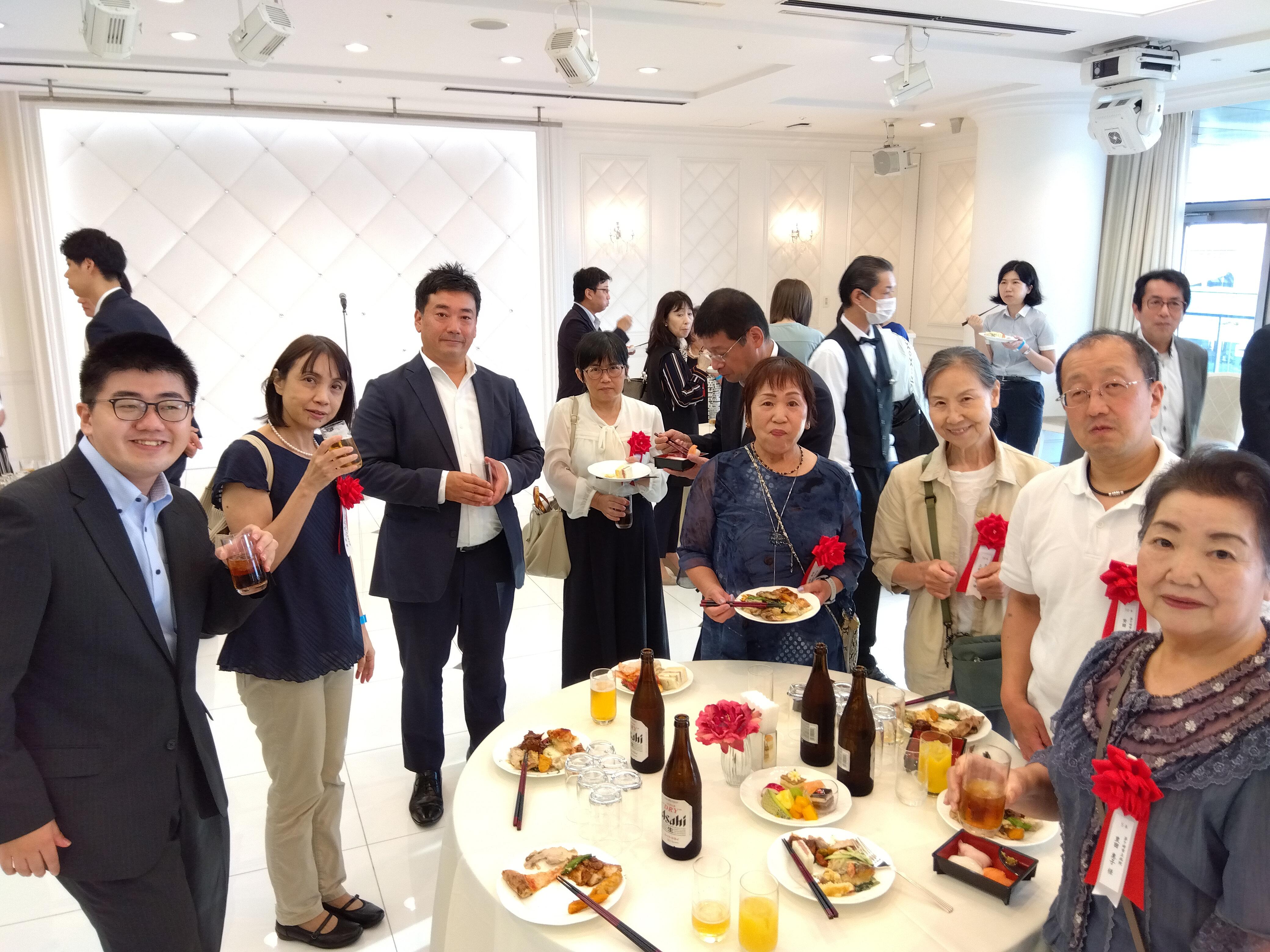 令和7年度永年勤続表彰式が行われました